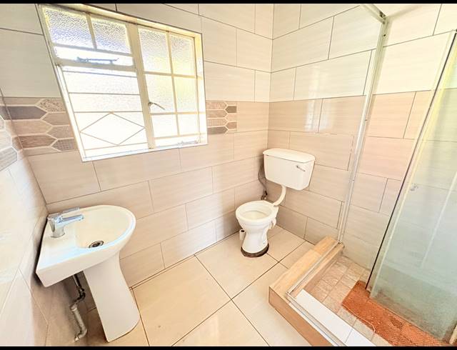 4 BEDROOM HOUSE FOR SALE IN VAALPARK